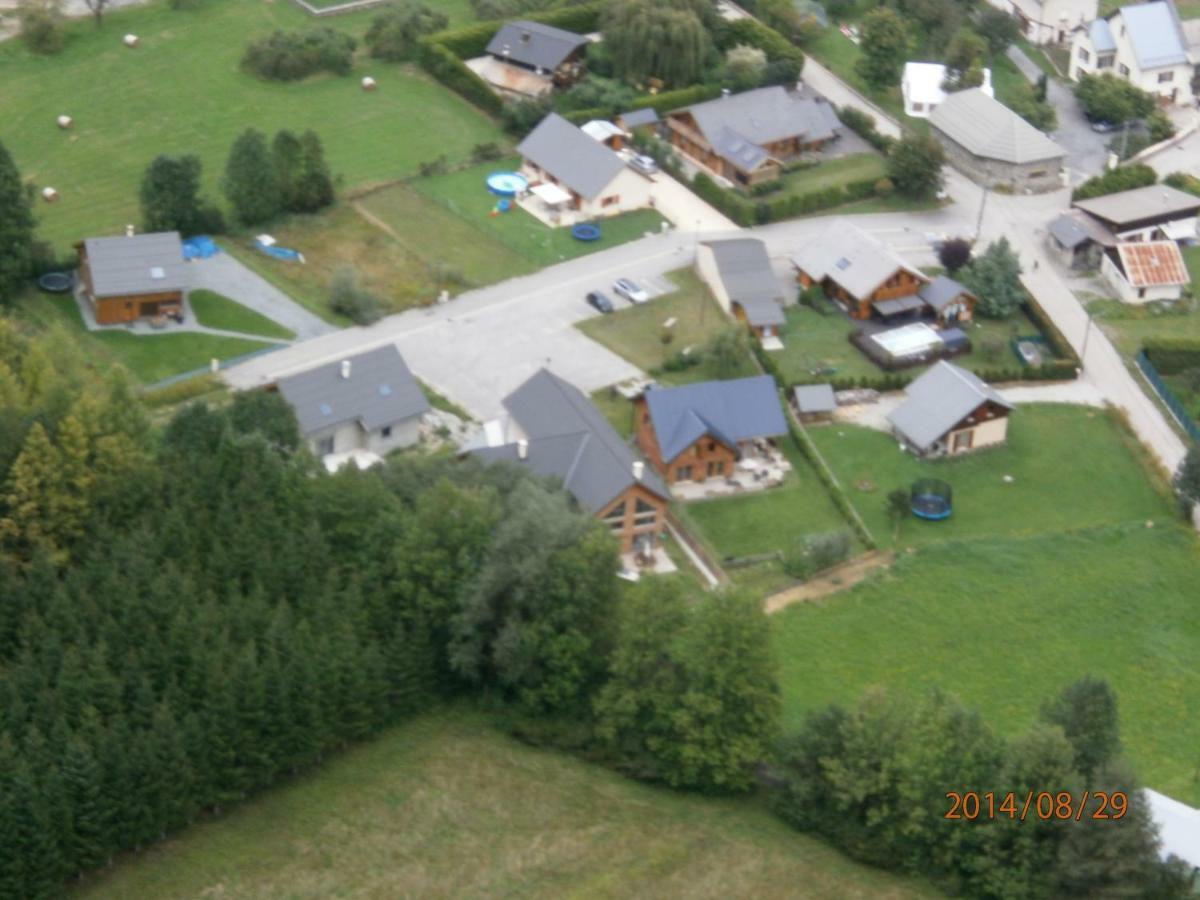 #Lemasdoisans Au Pied De L'Alpe D'Huez Via Bourg D'Oisans L'Etoile Des Glaciers Le Bourg-dʼOisans Εξωτερικό φωτογραφία